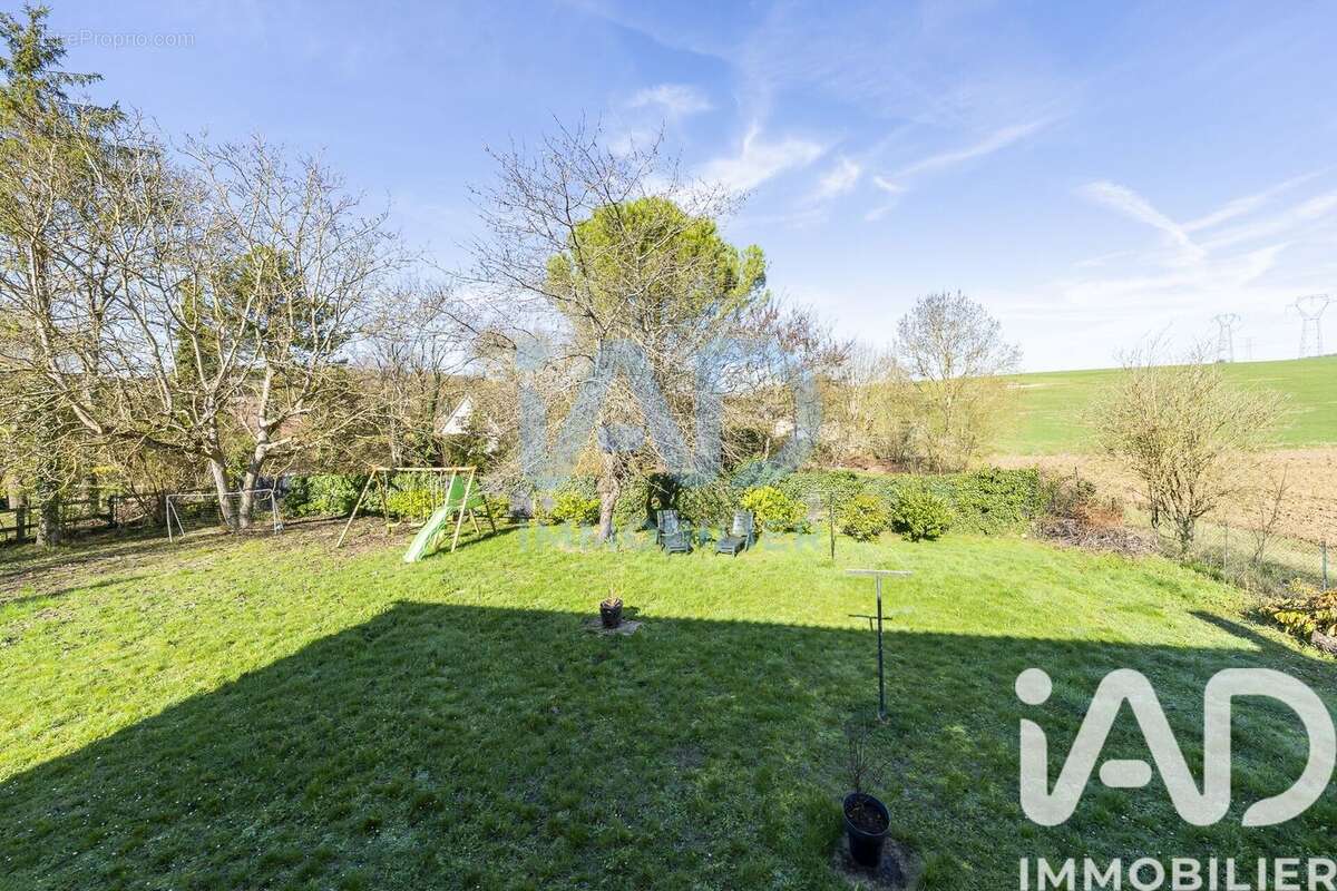 Photo 3 - Maison à VILLECERF