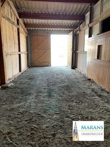 Parking à LE LANGON