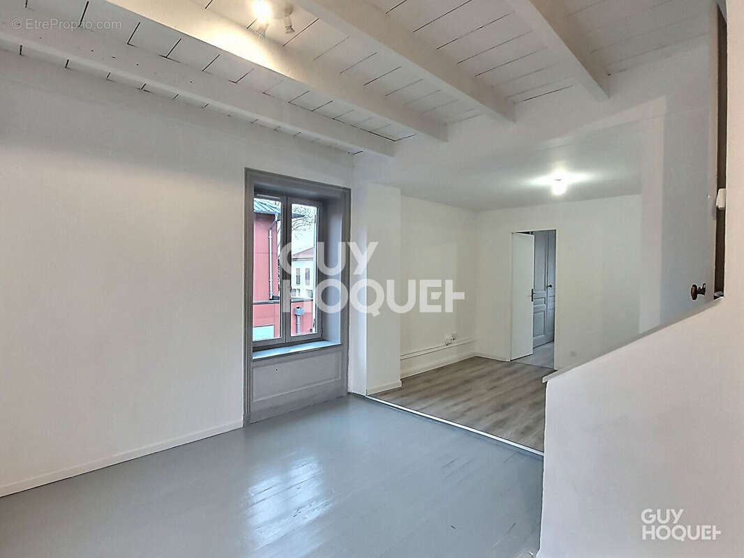 Appartement à CRAPONNE