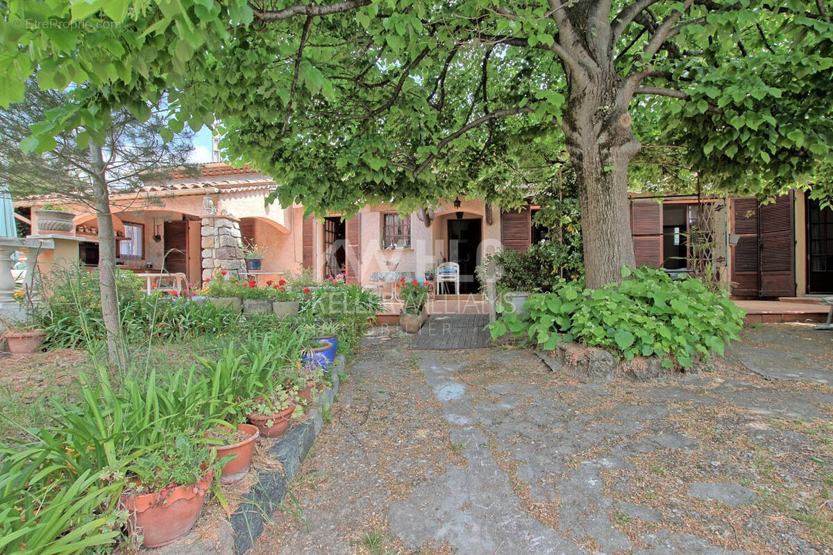 Maison à LE CANNET