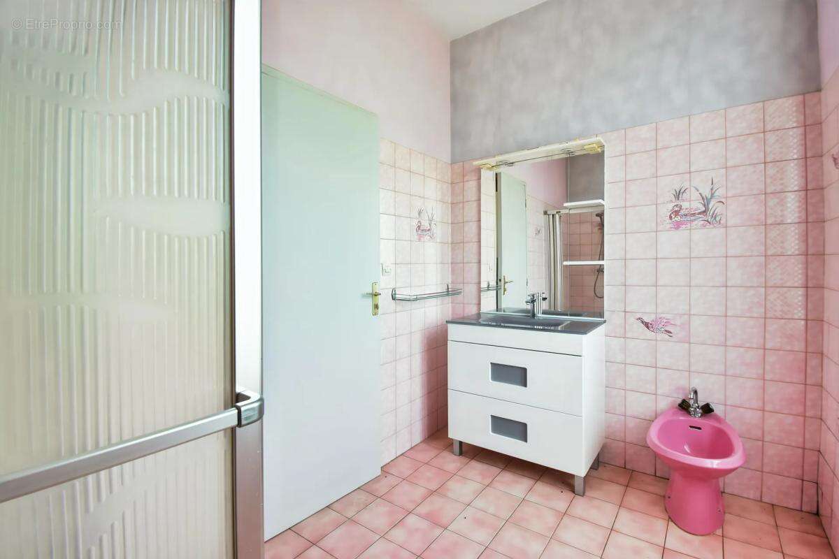 Maison à LA BAZOCHE-GOUET