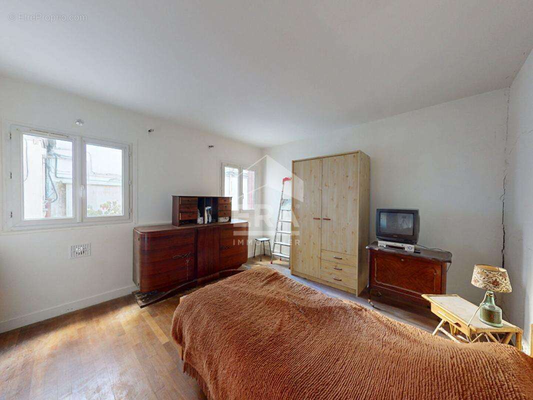 Appartement 3 pièces à rénover - Rue Saint Charles - photo 7