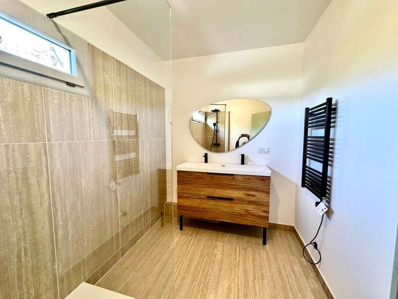 Appartement à MARSEILLE-9E