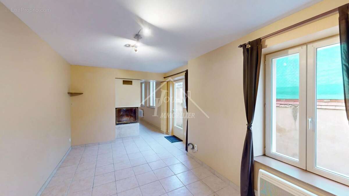 Appartement à SAINT-MENOUX