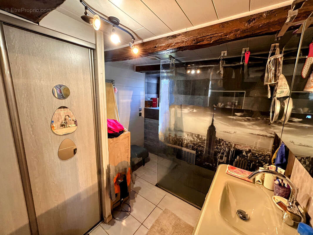 Maison à SAINT-BONNET-PRES-BORT