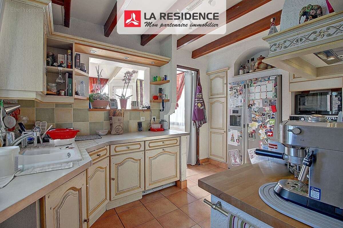 Maison à MORAINVILLIERS