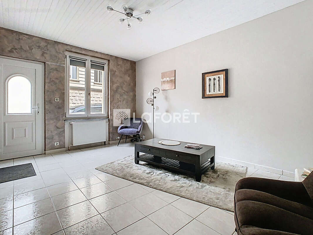 Maison à CLERMONT-EN-ARGONNE