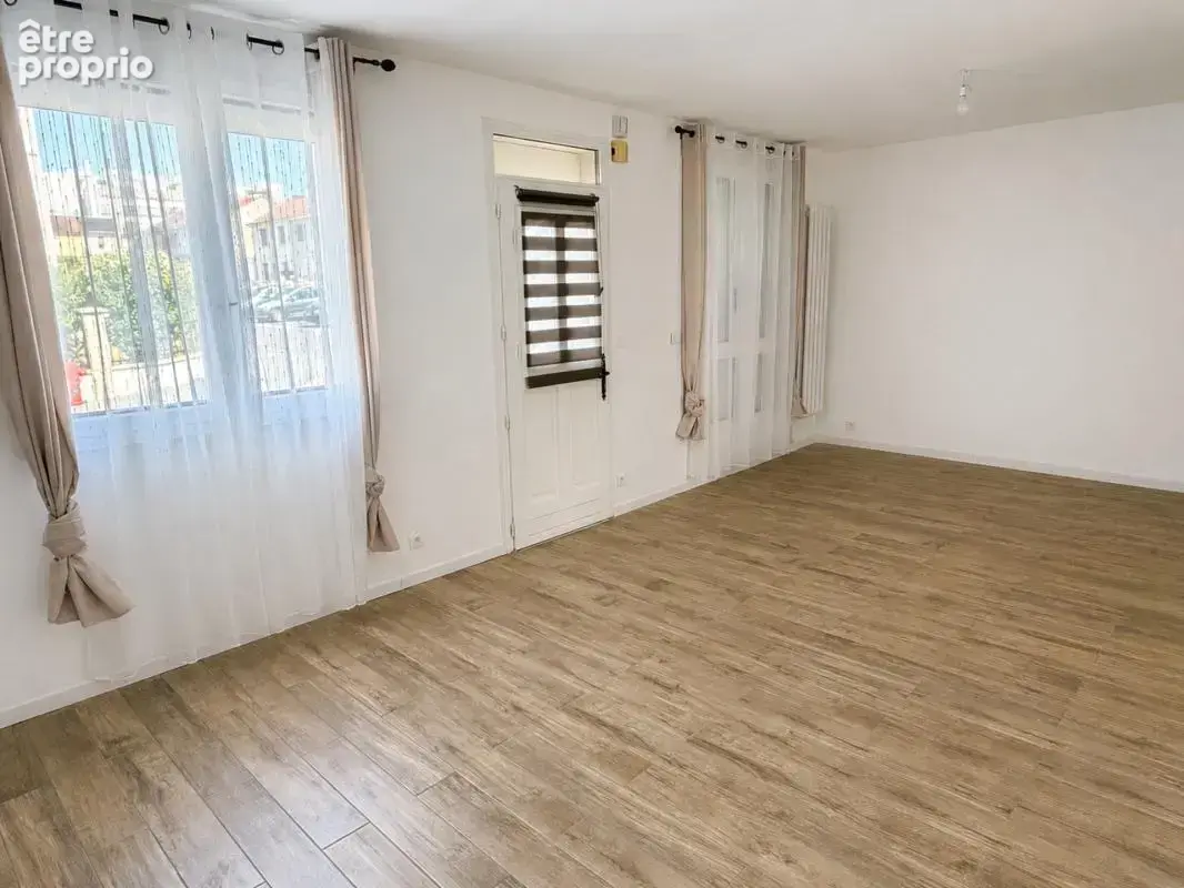 Maison 3 chambres avec garage et jardin - photo 4