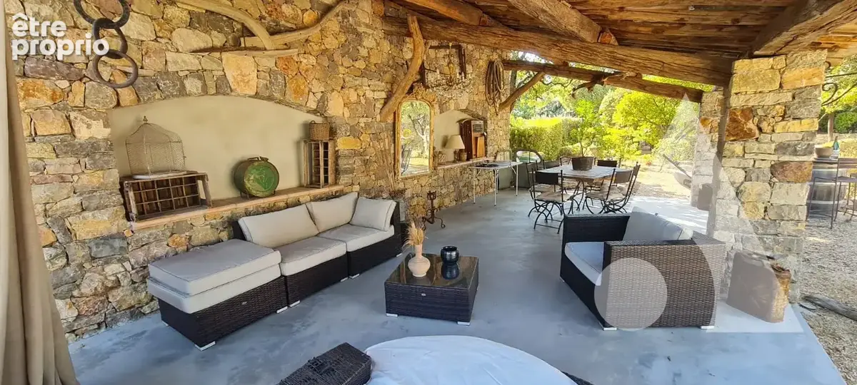 Superbe propriété à Flayosc, 10 pièces 240 m² sur plus de 6.500m² de terrain - photo 3