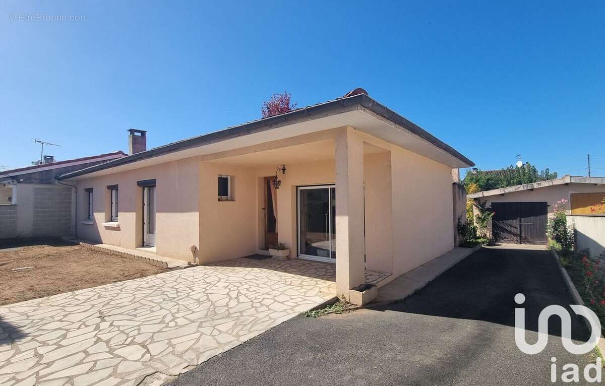 Photo 2 - Maison à SAINT-JUERY