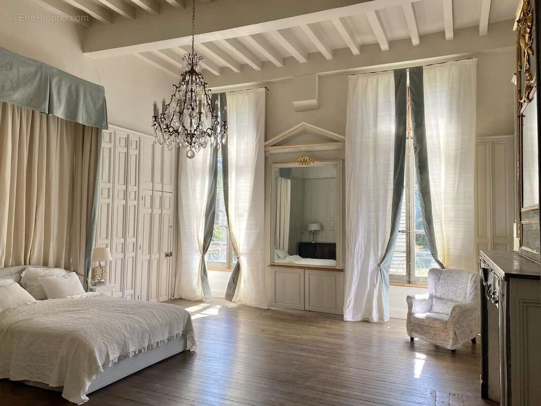 Maison à MIRANDE