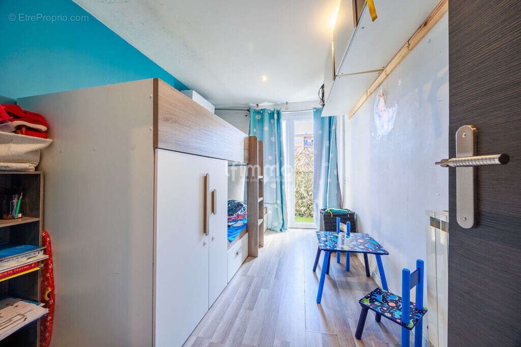 Appartement à MARSEILLE-3E