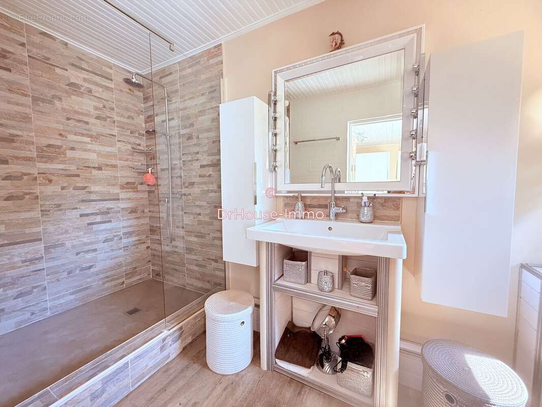 Maison à GRAYAN-ET-L&#039;HOPITAL