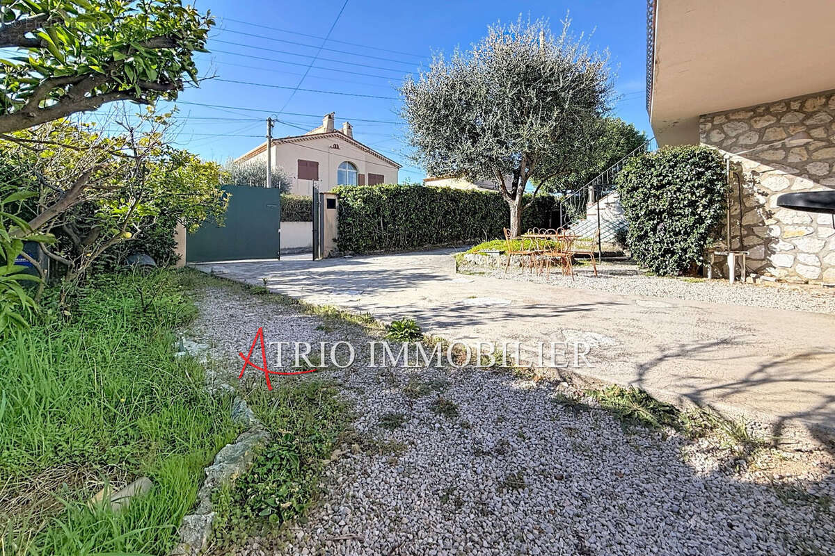 Maison à CAGNES-SUR-MER