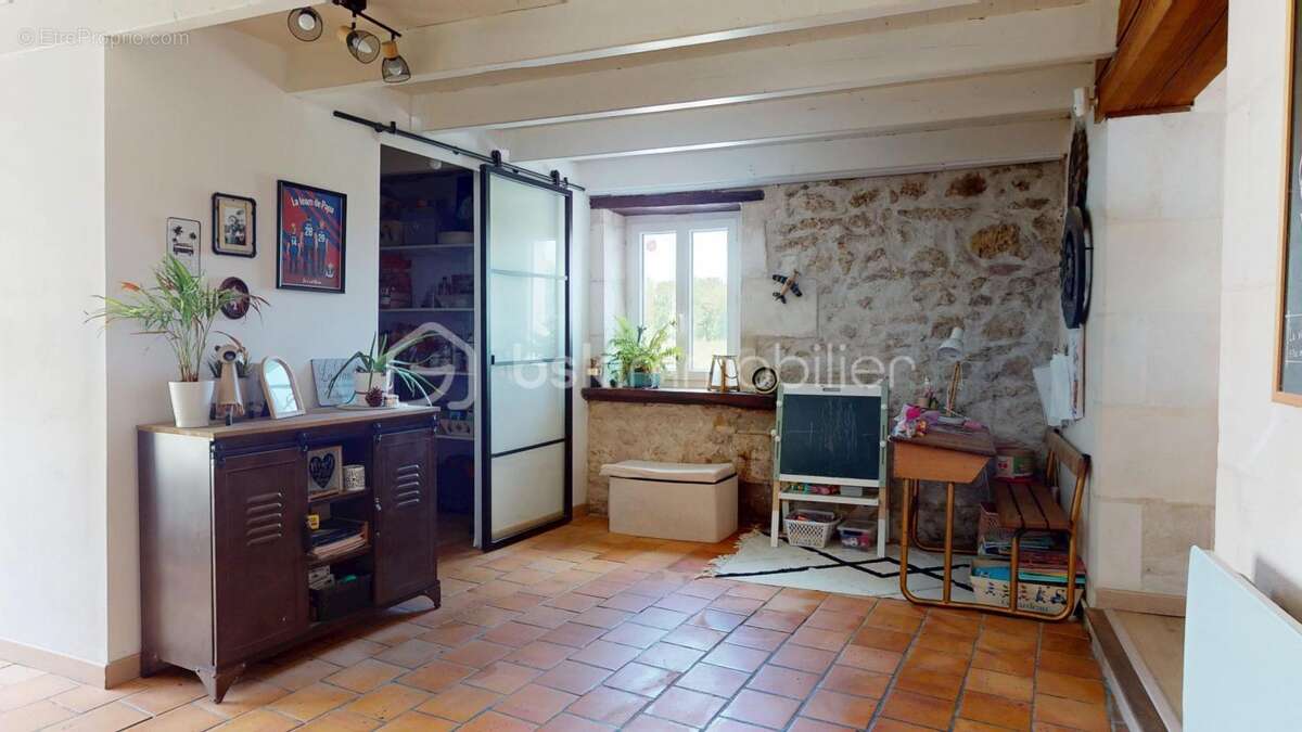 Maison à LA GRIPPERIE-SAINT-SYMPHORIEN