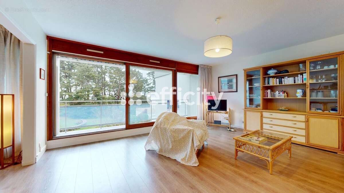 Appartement à SAINT-PHILIBERT