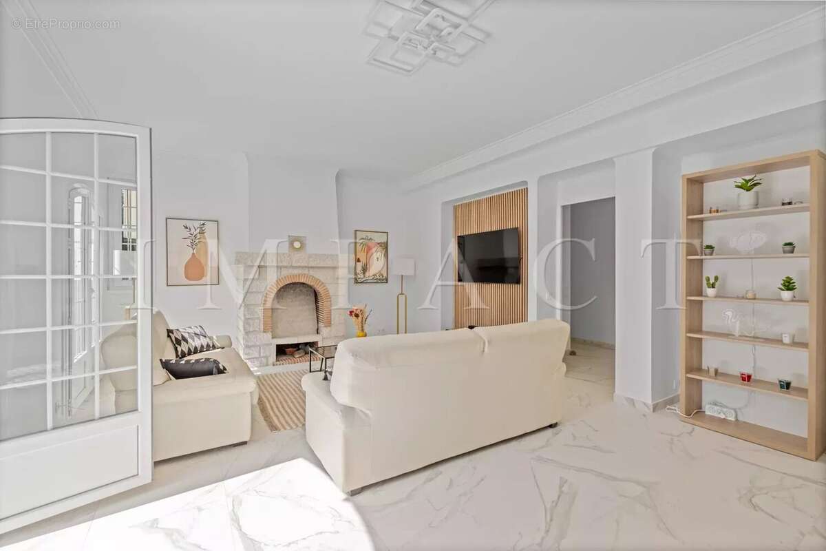 Maison à MOUGINS