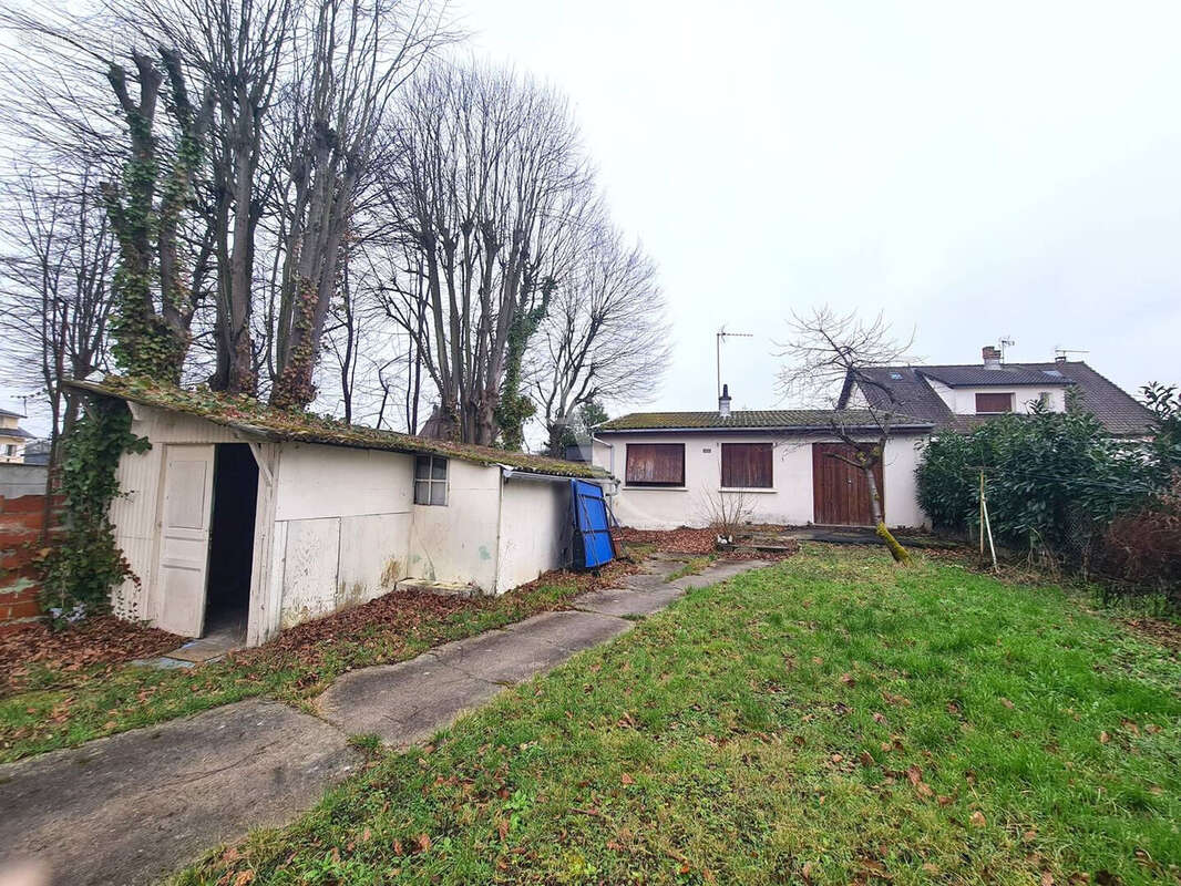 Maison à OZOIR-LA-FERRIERE