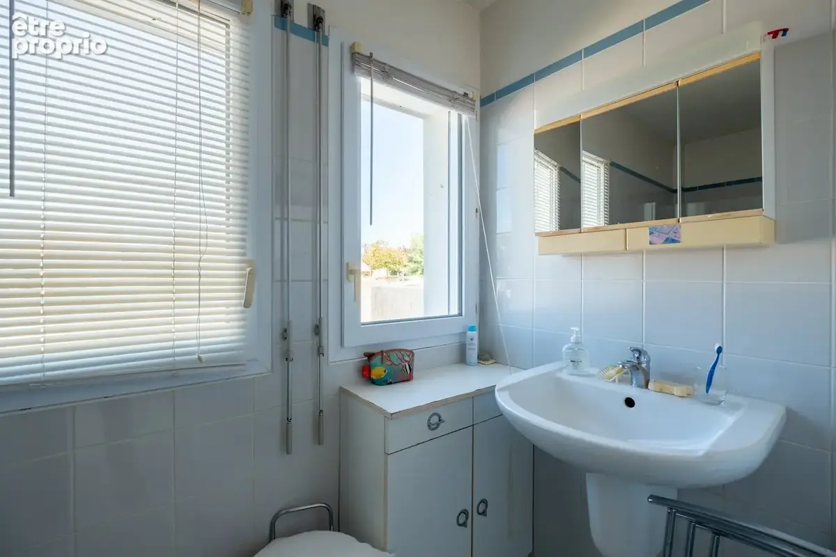 Maison à vendre 6 pièces SAINT ROGATIEN (17) - photo 17