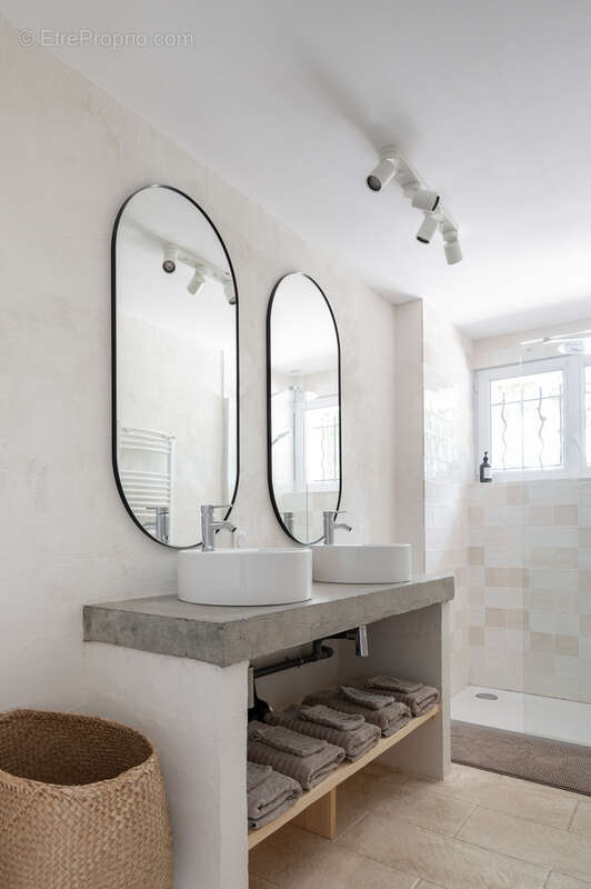 Maison à SAVIGNAC-SUR-LEYZE