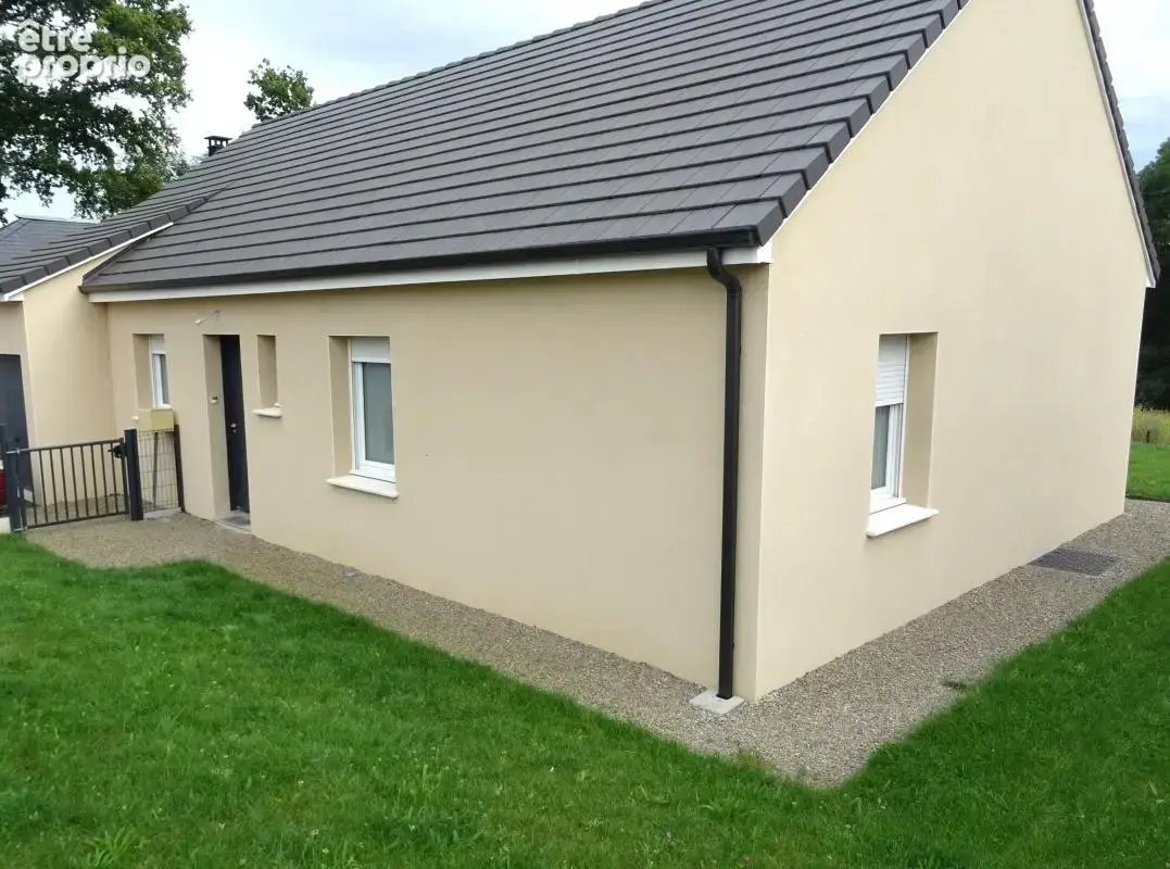 Maison à MEZIDON-CANON