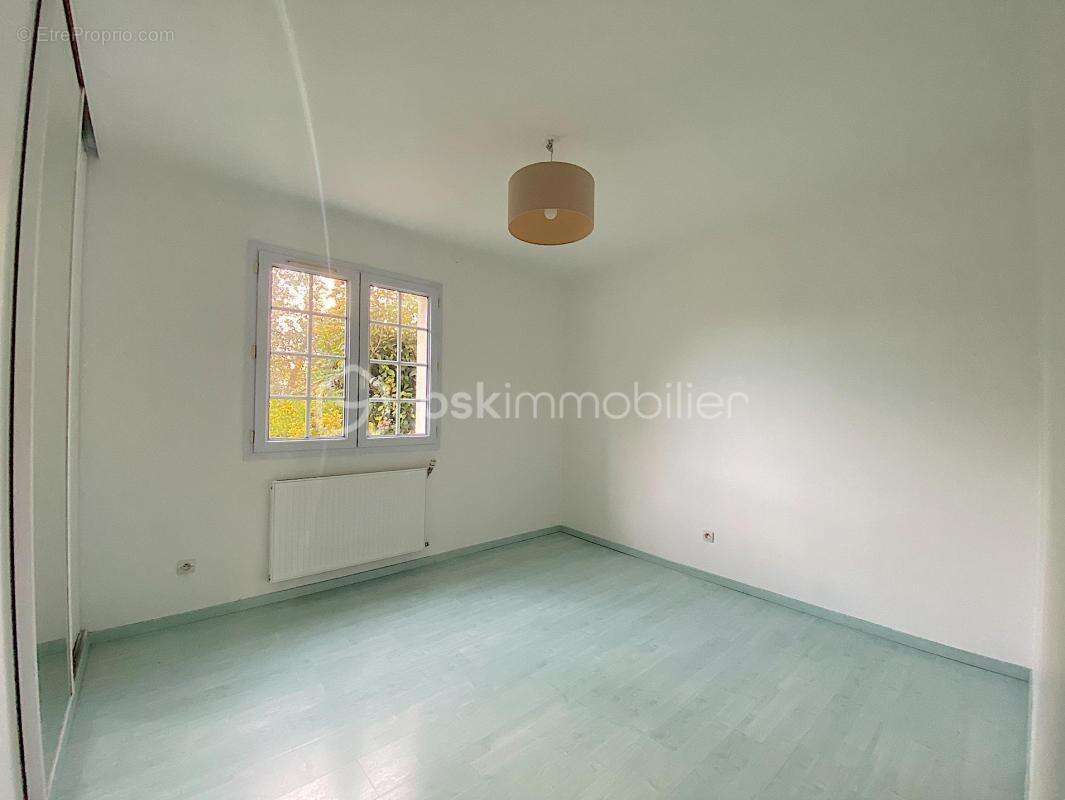 Maison à LE HAILLAN