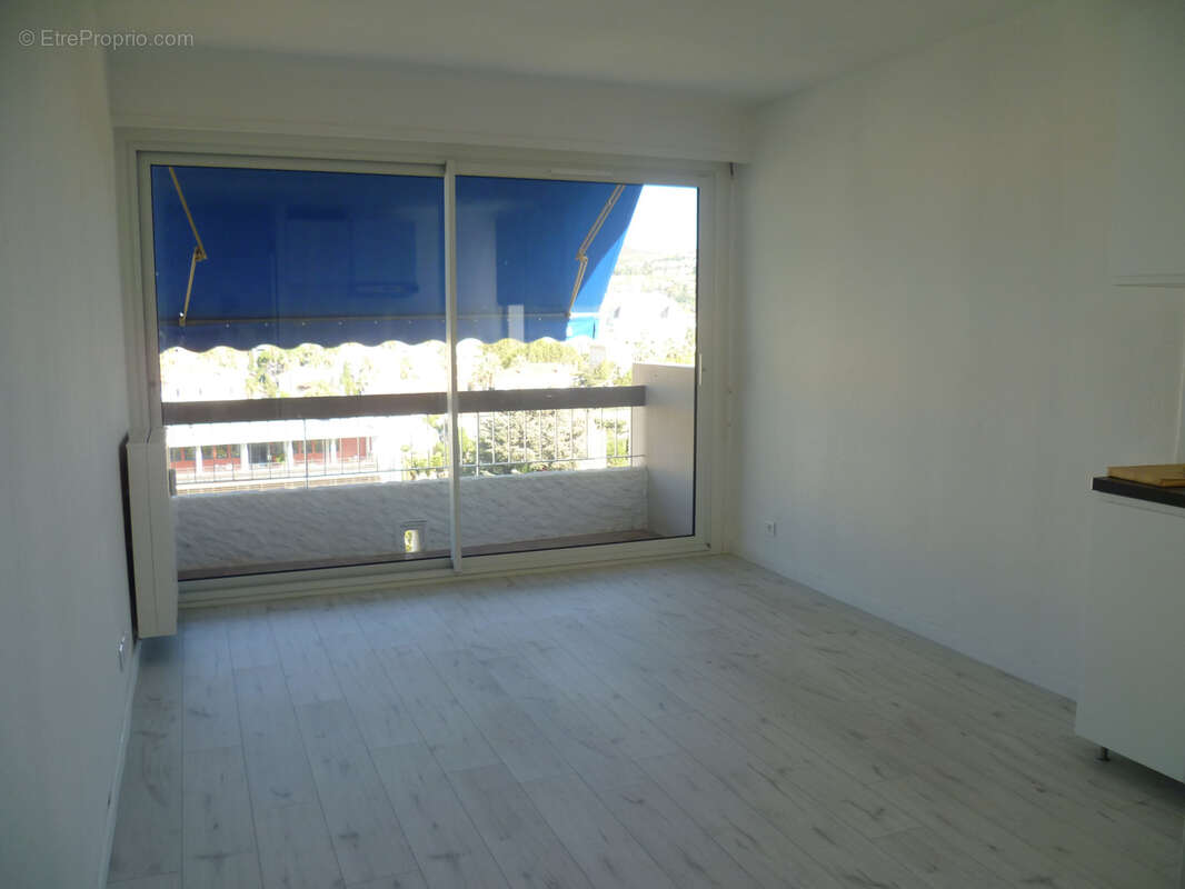 Appartement à HYERES