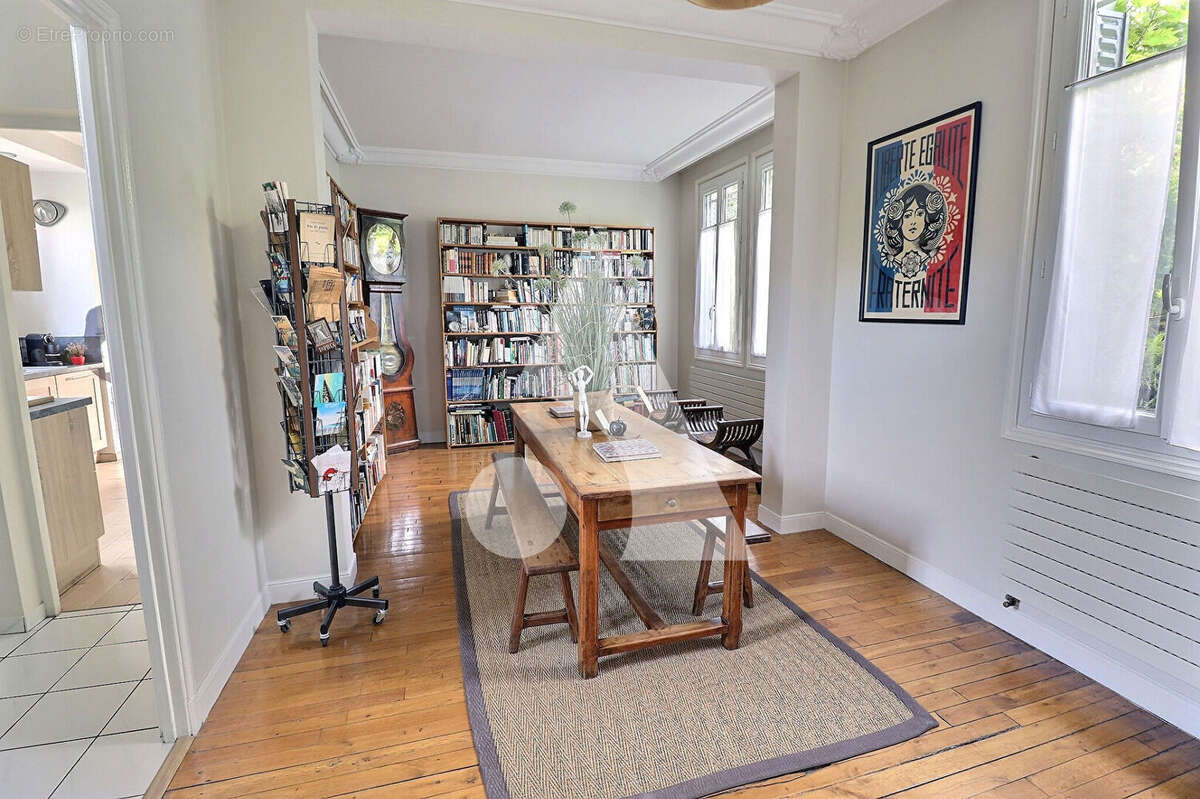 Maison à LA FRETTE-SUR-SEINE