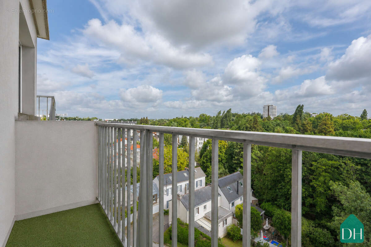Appartement 33 m2, avec cave , dernier étage avec ascenseur, balcon, vue imprenable, Parc de Procé, NANTES - photo 8