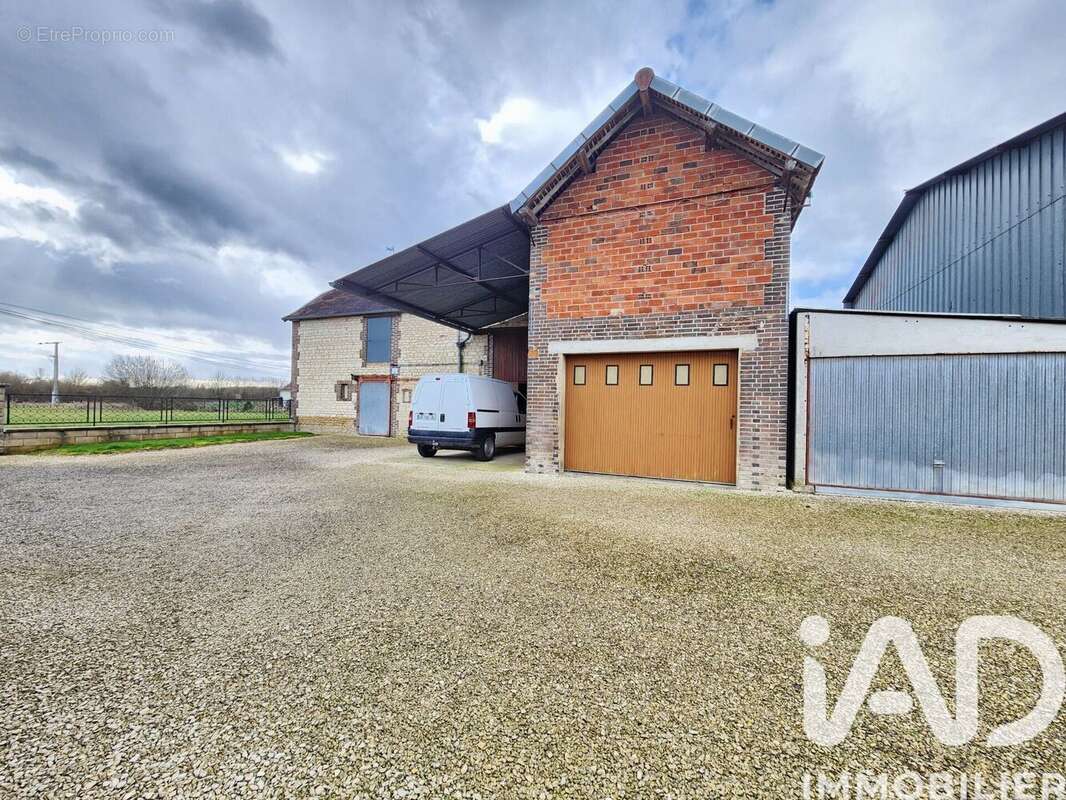 Maison 143 m² à Montigny-Les-Monts  - photo 4