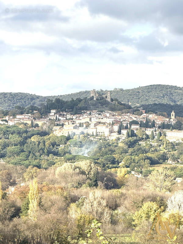 3 pièces Lumineux - Jolie Vue dégagée sur Grimaud 1 - Appartement à COGOLIN