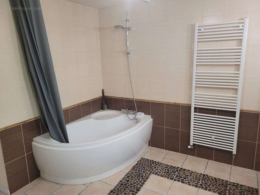 Maison à FONTENAY-LE-COMTE