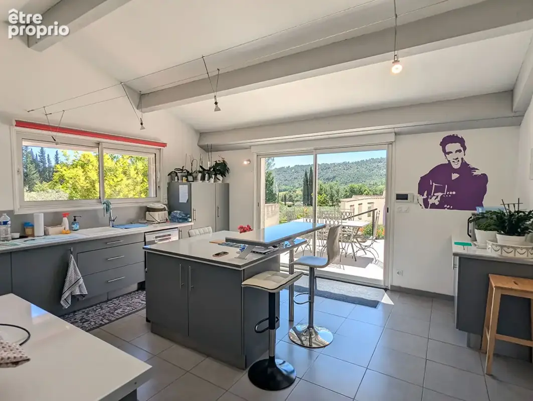 SALERNES, maison de plain-pied avec dépendance, piscine, 4 garages sur 2.945 m² de terrain - photo 9