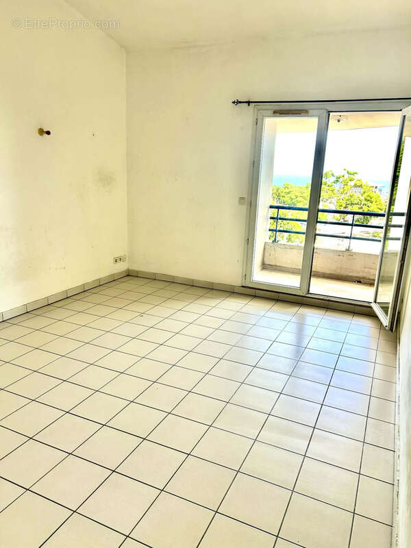 Appartement à SAINT-DENIS