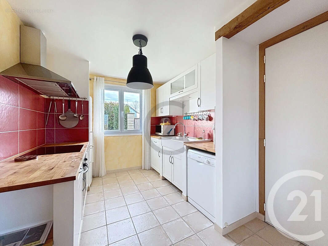 Maison à BEZALLES