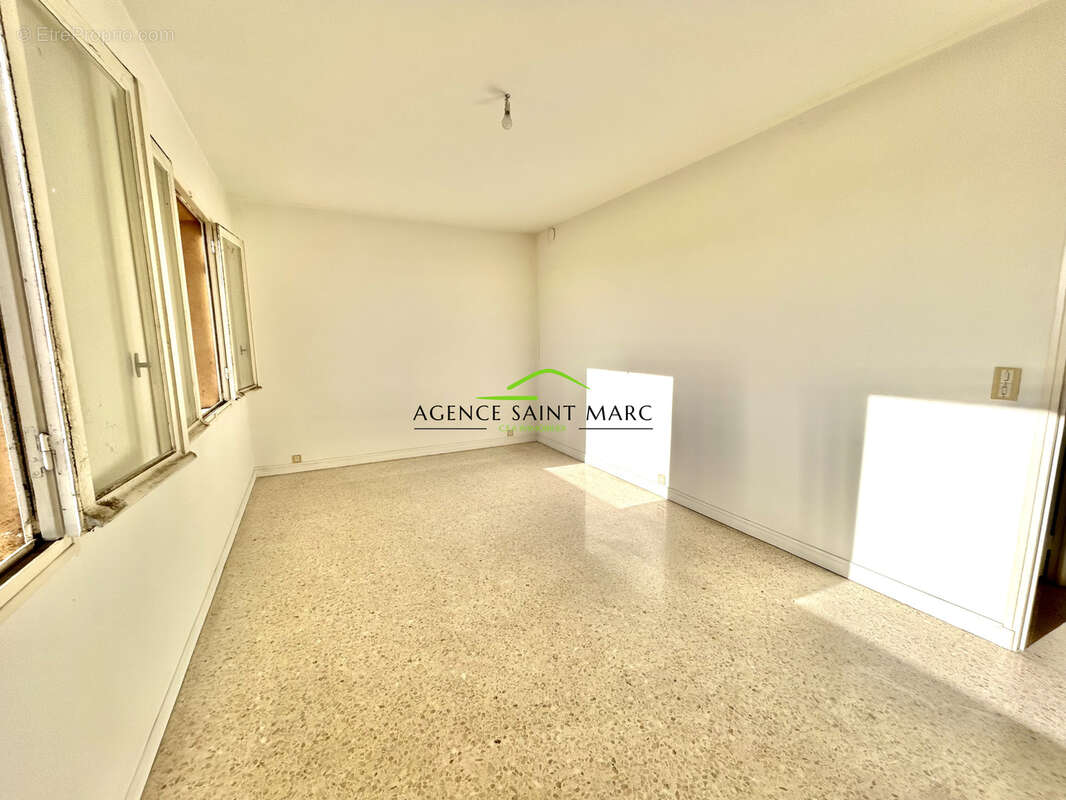 Appartement à PEYMEINADE