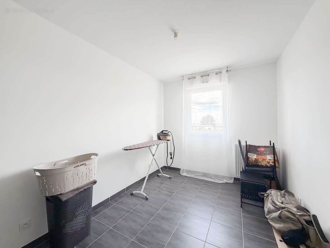 Appartement à PORT-DE-BOUC