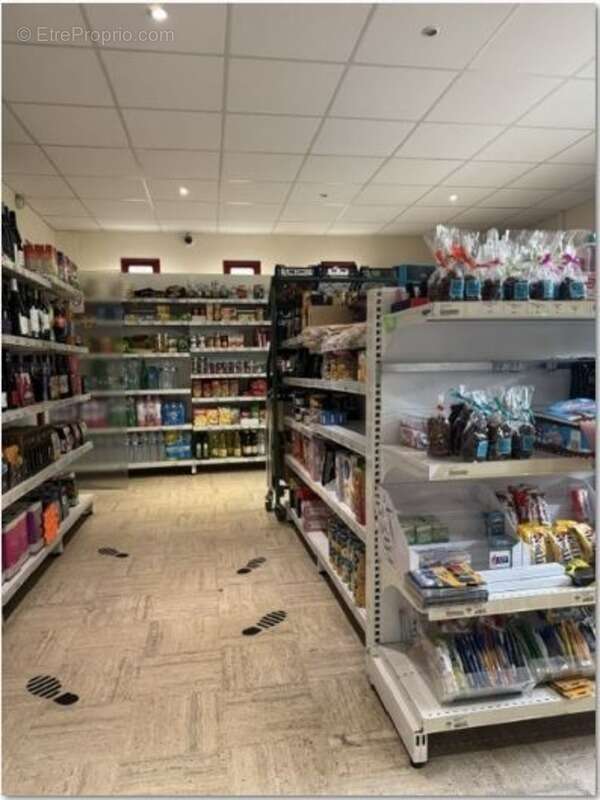 Commerce à CARHAIX-PLOUGUER