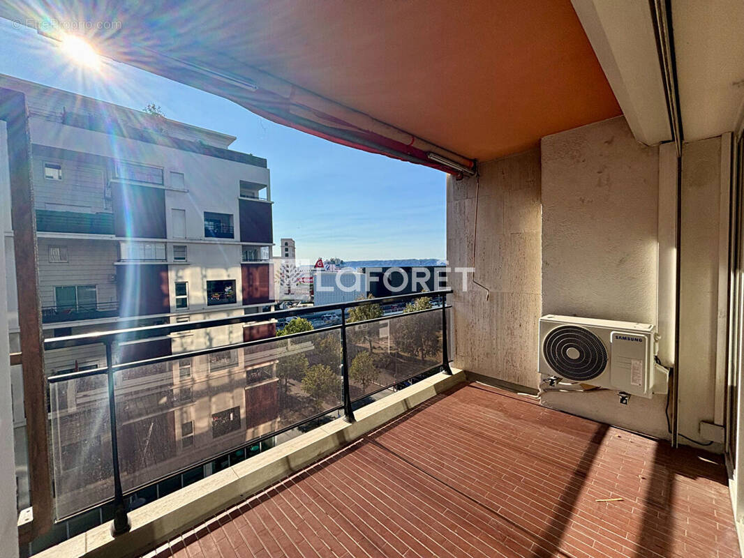 Appartement à MARSEILLE-2E