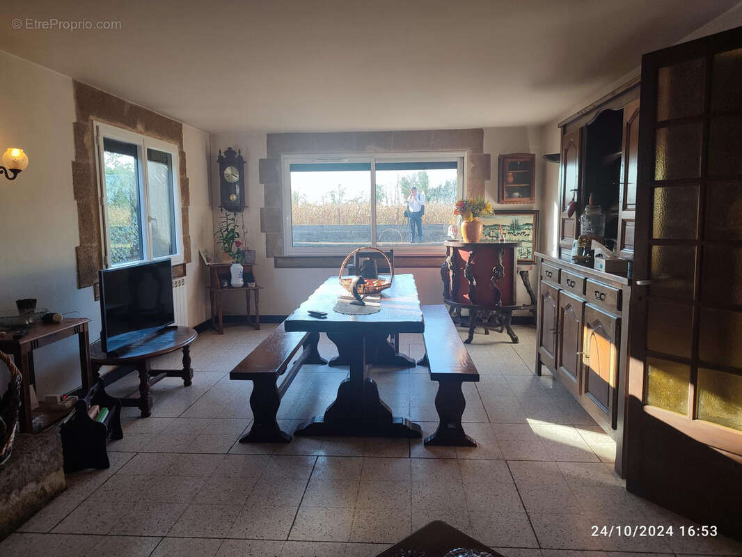 Maison à LA CHARTRE-SUR-LE-LOIR