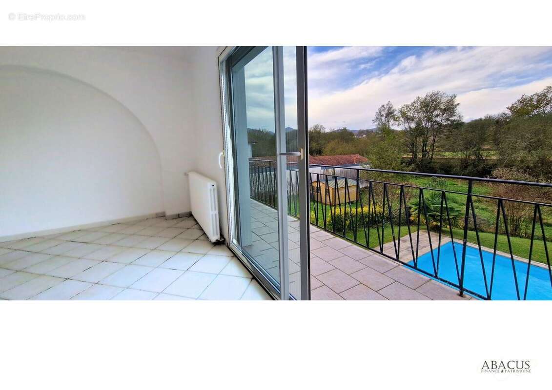 Appartement à USTARITZ