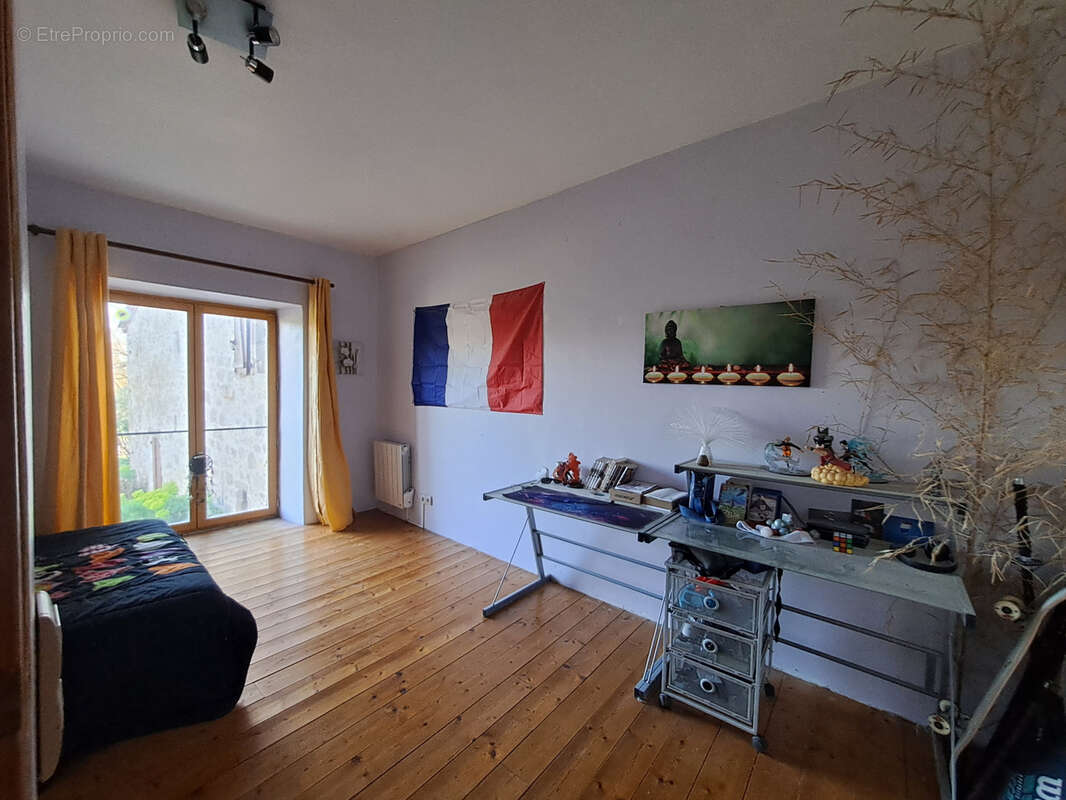 Maison à CLERMONT-DESSOUS