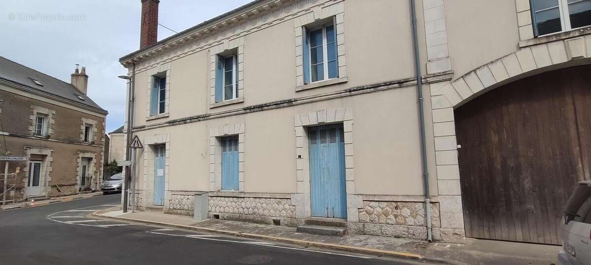 Maison 268 m² à Channay-Sur-Lathan  - photo 5