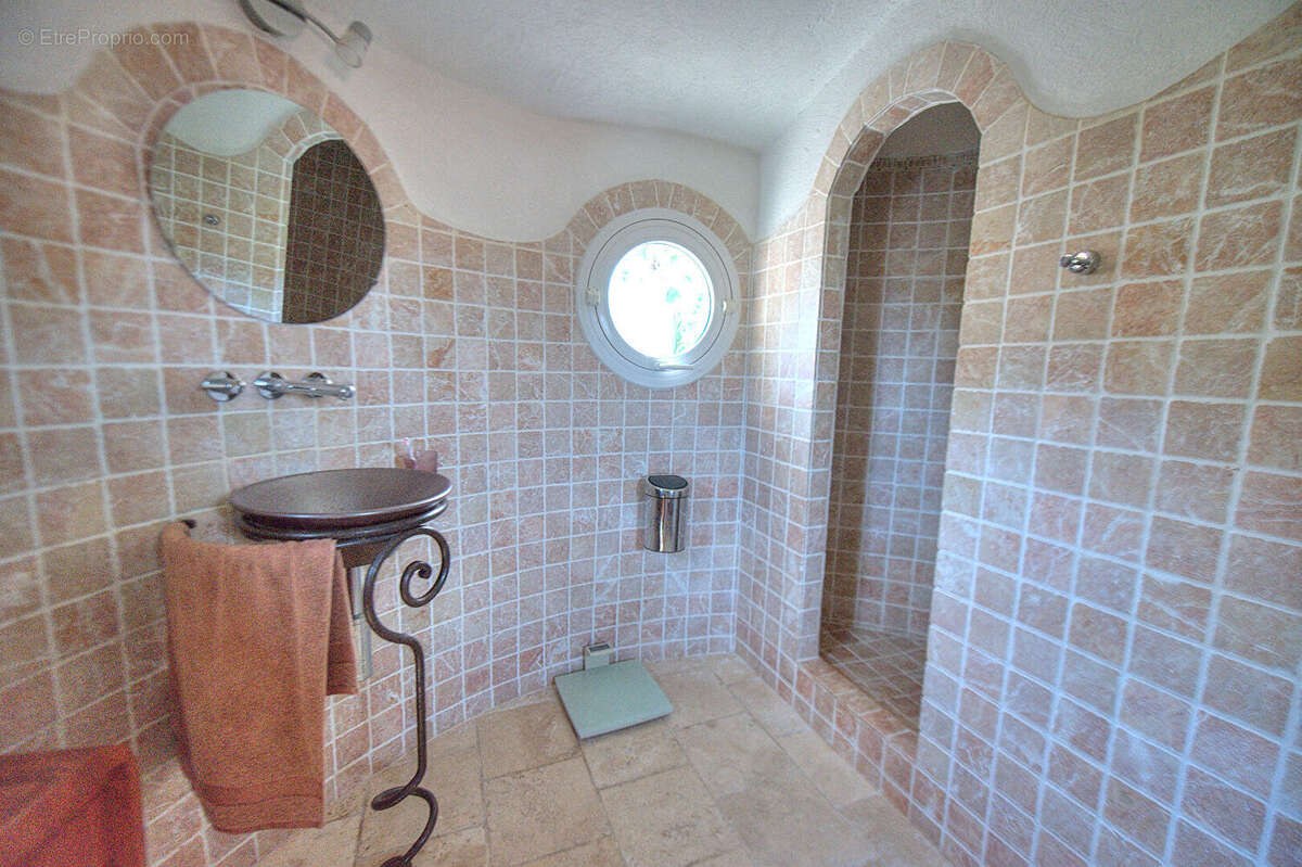 Saint raphael villa 5 pieces vue tres degagee provencale - photo 13