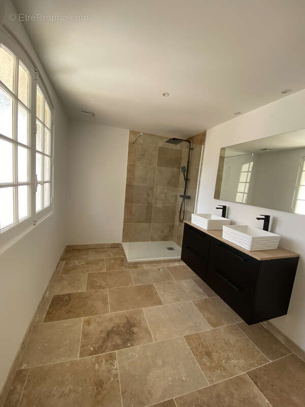 Maison à NANS-LES-PINS