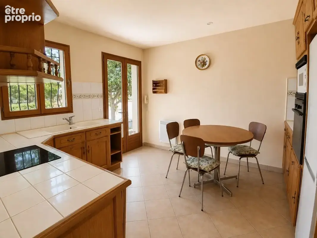 Villa méditerranéenne de plain-pied – 4 chambres – Studio indépendant – Piscine – Grand terrain arboré – - photo 8