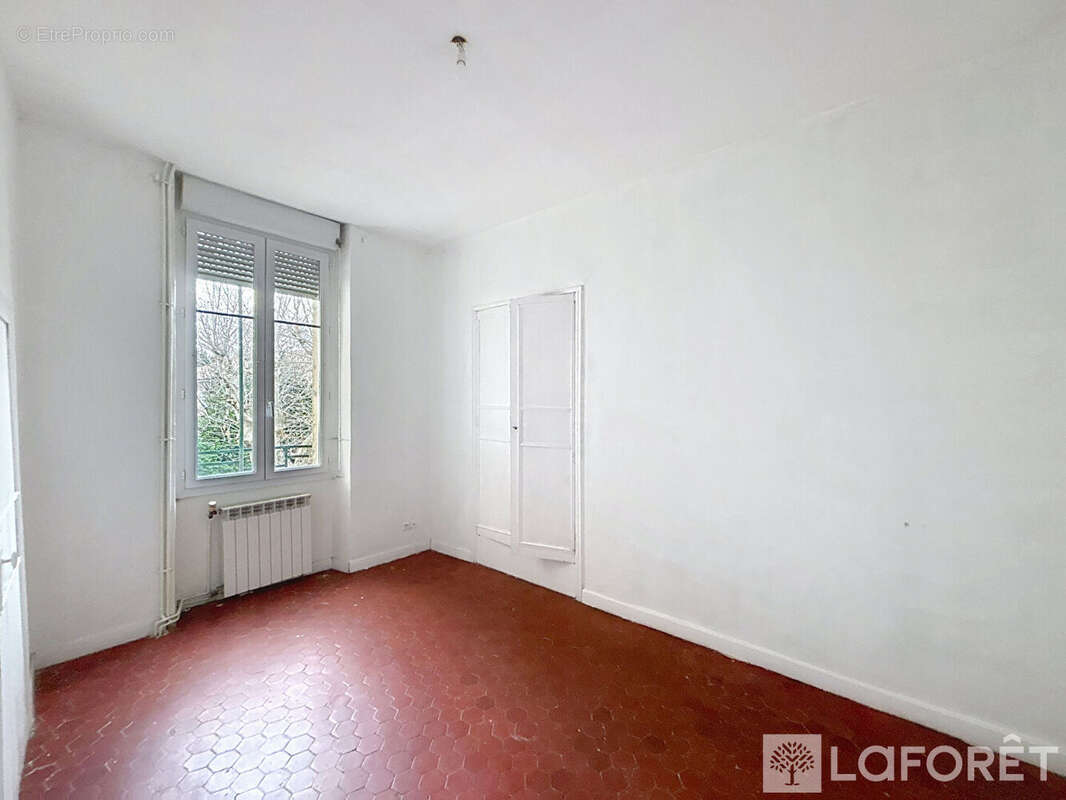 Appartement à COURTHEZON