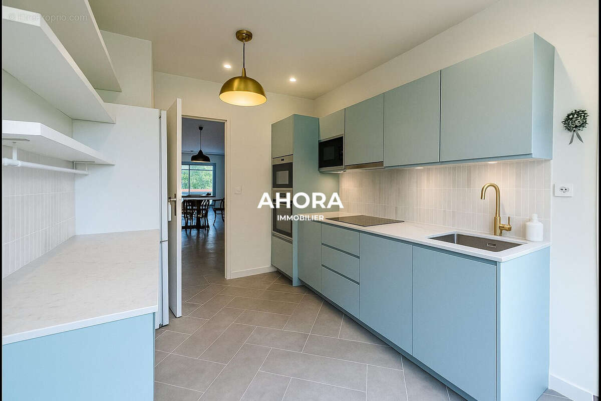 Appartement à MARSEILLE-9E