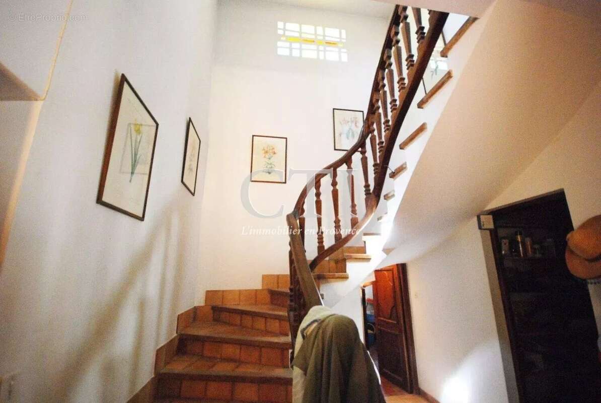 Maison à VAISON-LA-ROMAINE