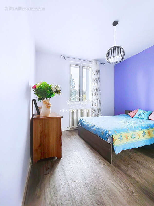 Maison à JASSANS-RIOTTIER